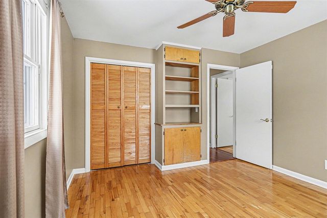 3720 Middlebury Drive, Kalamazoo, MI 49006