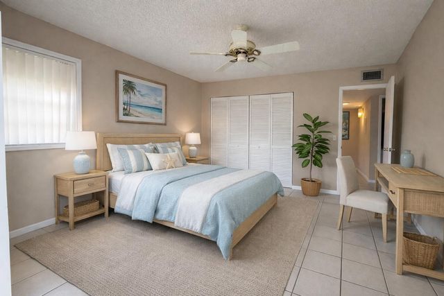 894 Flanders S, Delray Beach, FL 33484