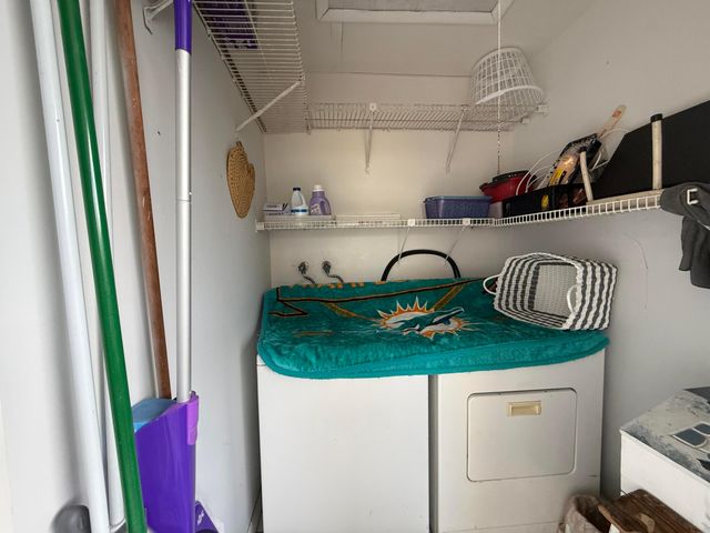 894 Flanders S, Delray Beach, FL 33484