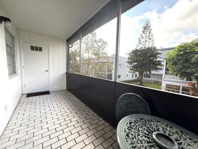 894 Flanders S, Delray Beach, FL 33484