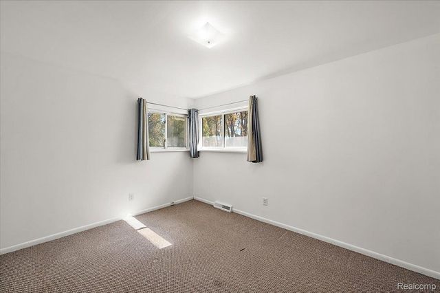 1687 Fontaine Avenue, Madison Heights, MI 48071