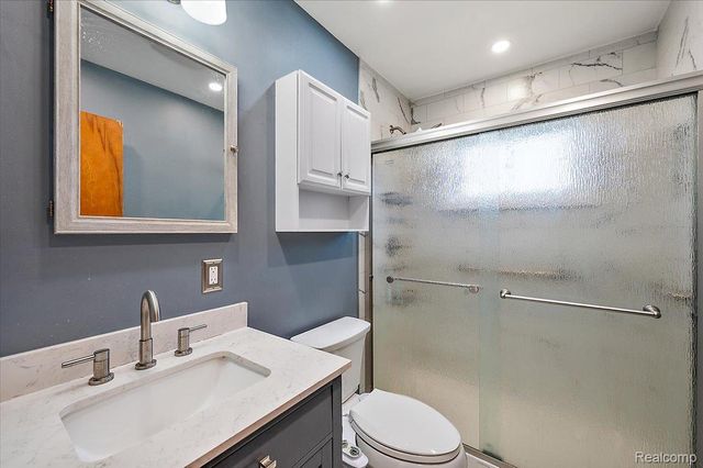 1687 Fontaine Avenue, Madison Heights, MI 48071