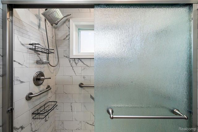 1687 Fontaine Avenue, Madison Heights, MI 48071