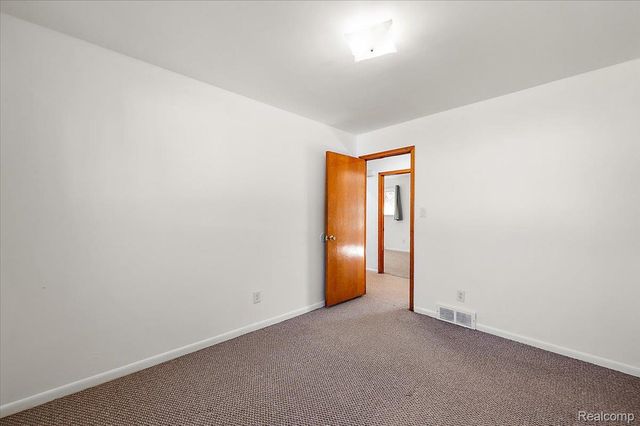 1687 Fontaine Avenue, Madison Heights, MI 48071