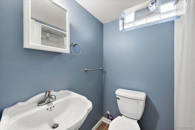 1687 Fontaine Avenue, Madison Heights, MI 48071