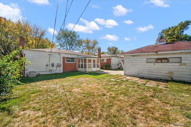 1687 Fontaine Avenue, Madison Heights, MI 48071