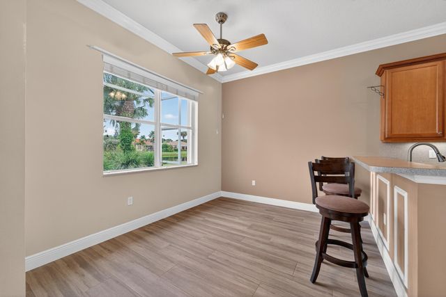 512 SW Lake Manatee Way, Port St Lucie, FL 34986
