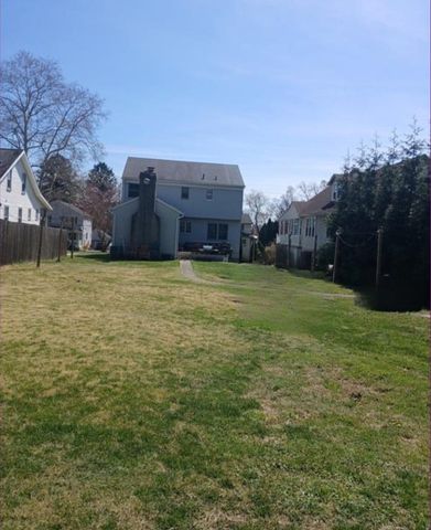 36 EVERGREEN AVE, Broomall, PA 19008