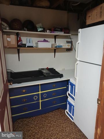 36 EVERGREEN AVE, Broomall, PA 19008