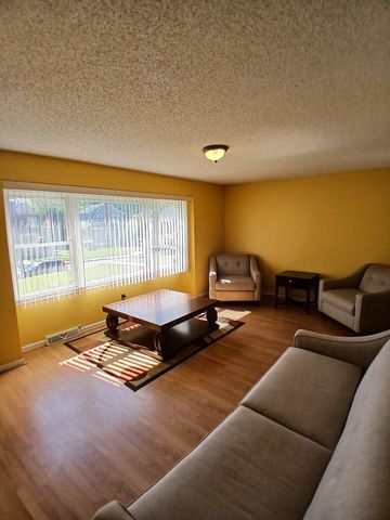 36 EVERGREEN AVE, Broomall, PA 19008