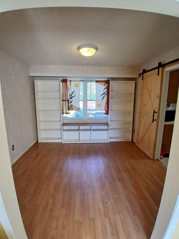 36 EVERGREEN AVE, Broomall, PA 19008