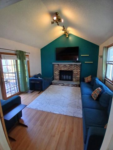 36 EVERGREEN AVE, Broomall, PA 19008
