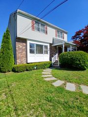 36 EVERGREEN AVE, Broomall, PA 19008