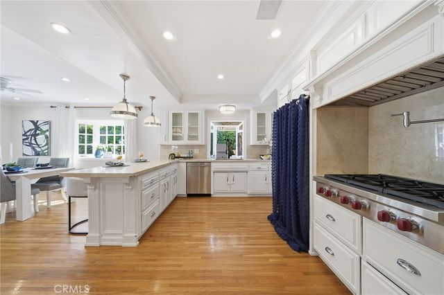 806 Adlena, Fullerton, CA 92833