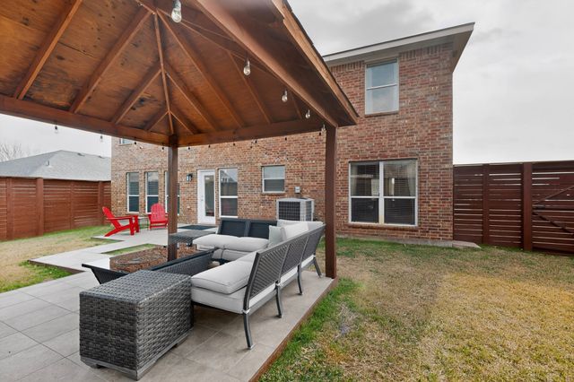 3825 Clay Mathis Road, Mesquite, TX 75181