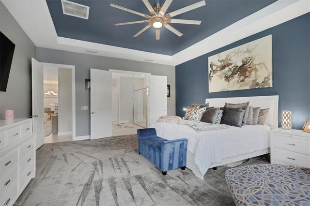 3221 Quilcene LN, Naples, FL 34114