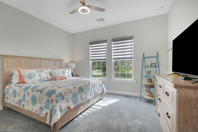 3221 Quilcene LN, Naples, FL 34114