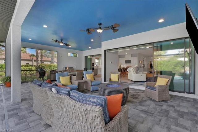 3221 Quilcene LN, Naples, FL 34114