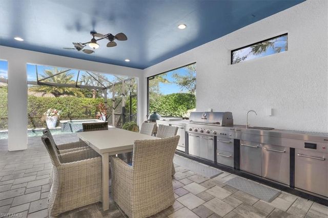 3221 Quilcene LN, Naples, FL 34114