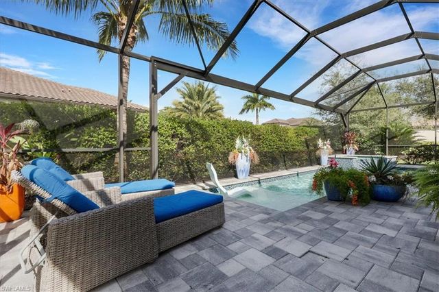 3221 Quilcene LN, Naples, FL 34114