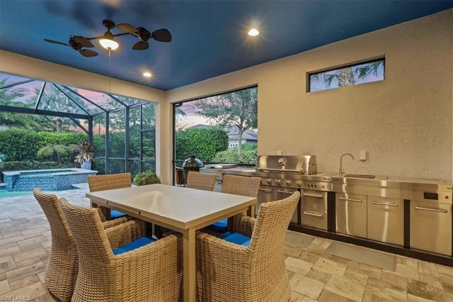 3221 Quilcene LN, Naples, FL 34114