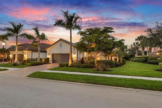 3221 Quilcene LN, Naples, FL 34114