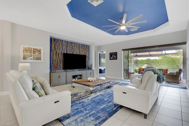 3221 Quilcene LN, Naples, FL 34114