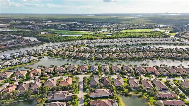 3221 Quilcene LN, Naples, FL 34114