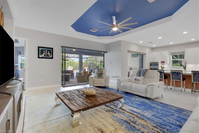 3221 Quilcene LN, Naples, FL 34114