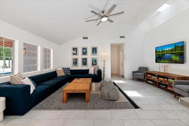 53245 Avenida Martinez, La Quinta, CA 92253