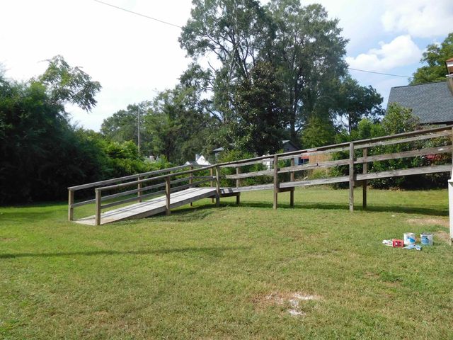 107 Douglas Heights Street, Union, SC 29379