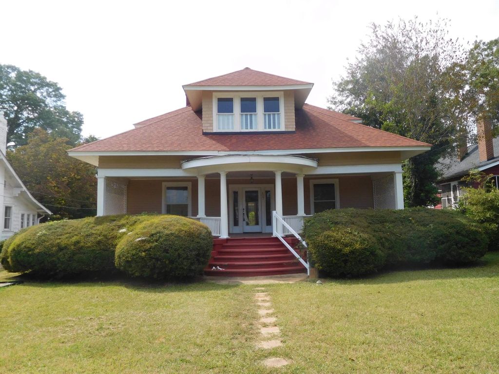 107 Douglas Heights Street, Union, SC 29379