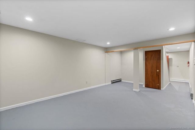 372 Old Rock Road 372, Branford, CT 06405