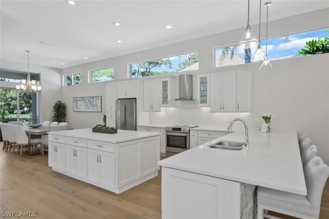 109 Greenfield CT, Naples, FL 34110