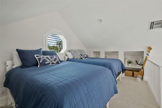 109 Greenfield CT, Naples, FL 34110