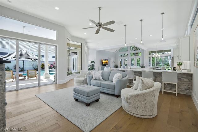 109 Greenfield CT, Naples, FL 34110