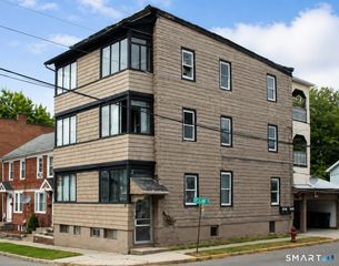 34 Saint Johns Street 2, Middletown, CT 06457