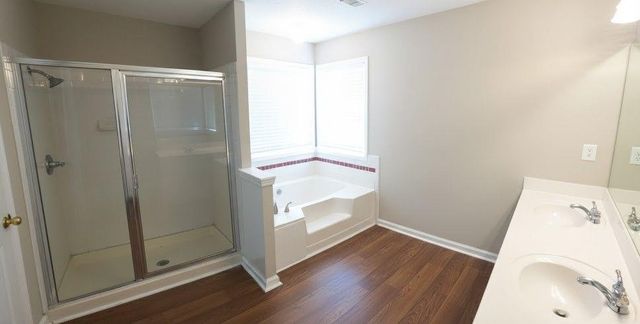 984 POINTERS Way, Lawrenceville, GA 30043