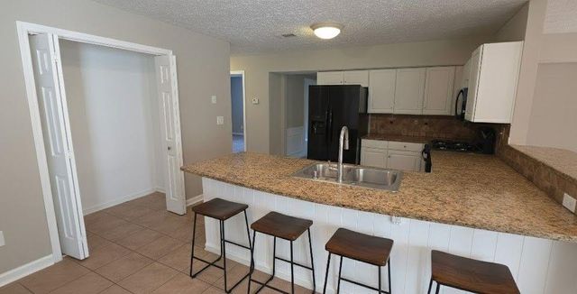 984 POINTERS Way, Lawrenceville, GA 30043