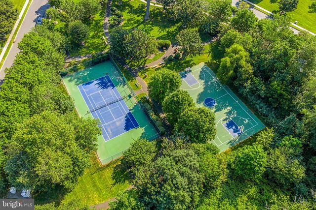326 HELEN DR, Cinnaminson, NJ 08077