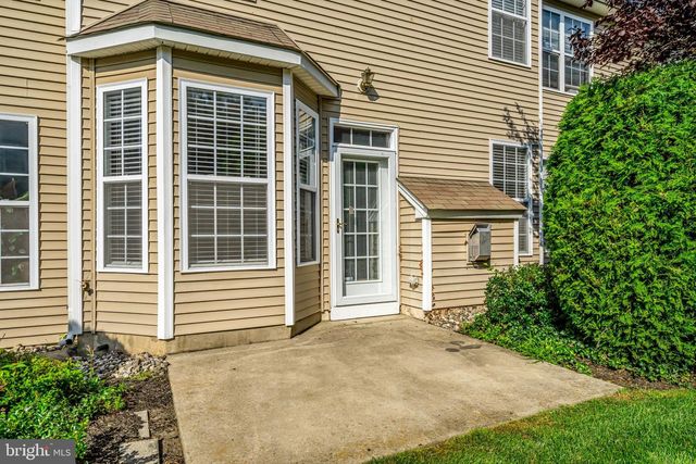 326 HELEN DR, Cinnaminson, NJ 08077