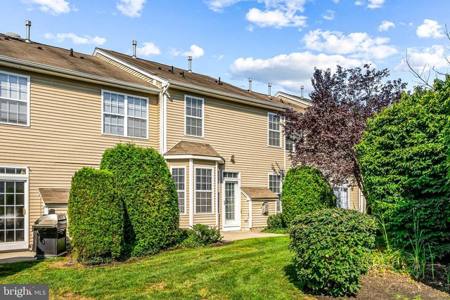 326 HELEN DR, Cinnaminson, NJ 08077