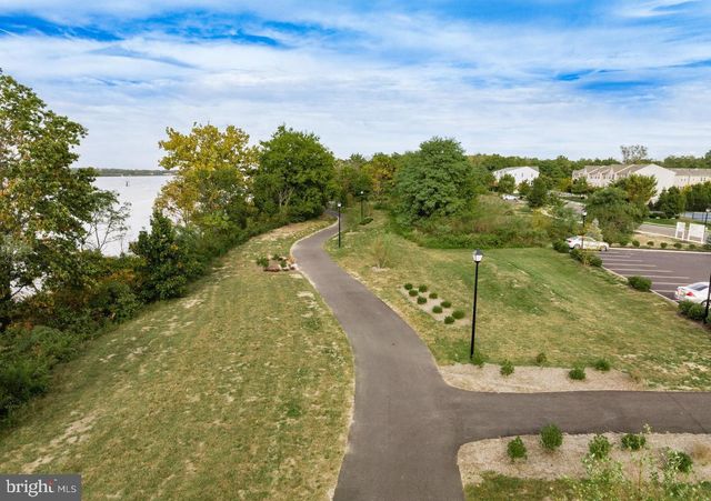326 HELEN DR, Cinnaminson, NJ 08077