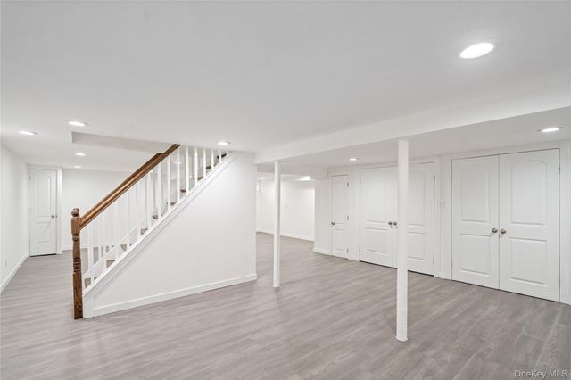 16 Smith Street, Hicksville, NY 11801