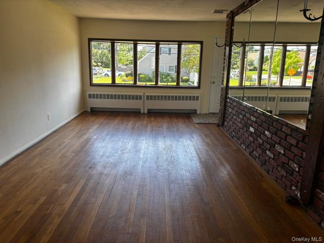 3695 Waverly Avenue, Seaford, NY 11783