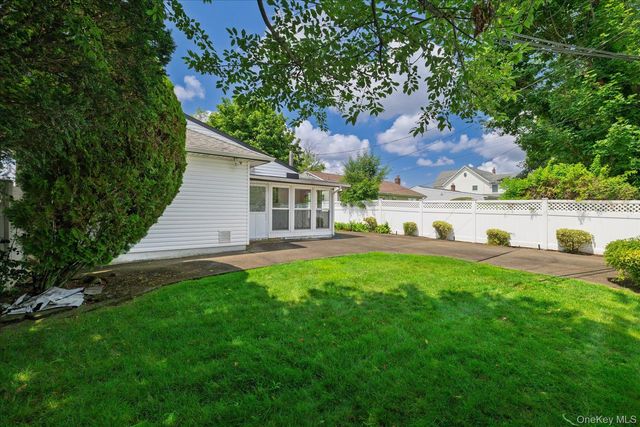 3695 Waverly Avenue, Seaford, NY 11783