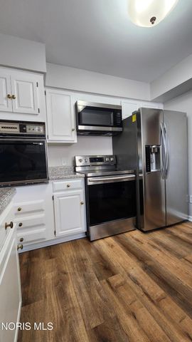 10521 Eckel Junction Road, Perrysburg, OH 43551
