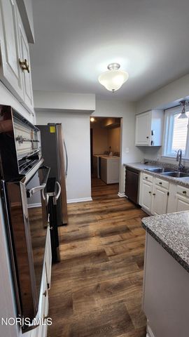 10521 Eckel Junction Road, Perrysburg, OH 43551