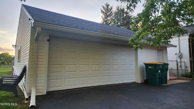 10521 Eckel Junction Road, Perrysburg, OH 43551