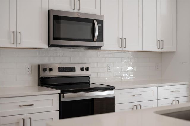 140 11TH AVENUE, Osteen, FL 32764